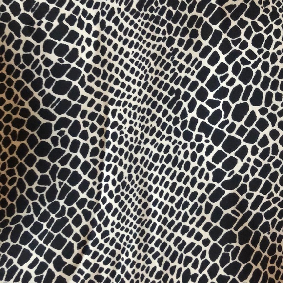 Snake print dress - Picture 2 of 3